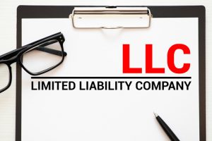 Difference between Real Estate Trust & LLC
